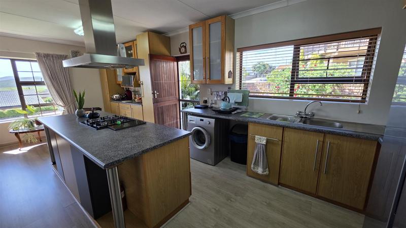 3 Bedroom Property for Sale in Fraaiuitsig Western Cape